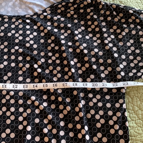 Black and White Polka Dot Tunic Top * 1X - Picture 6 of 11